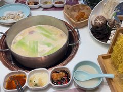 -洪氏嗨捞·猪肚鸡火锅(阳光天地店)
