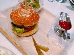 牛肉芝士培根汉堡-jpc集品餐厅(中山店)