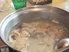 -喃喃椰·糟粕醋·椰子鸡火锅(七堡花园店)