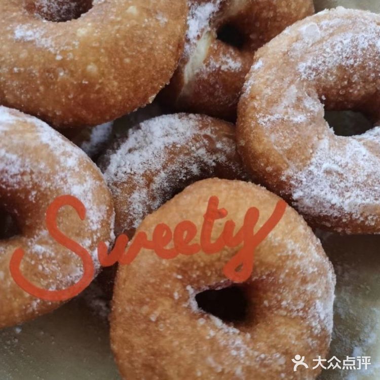 自制校门口的甜甜圈