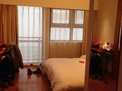 穿衣镜很方便&nbsp;有鞋柜和衣柜-全季酒店(重庆上清寺牛角沱地铁站店)