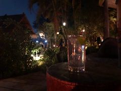 -乌托邦酒吧和餐厅