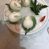 彬彬又有礼，餐饮有文化，个个喜相迎