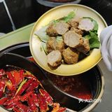 超火🔥的武汉的泥炉老火锅～终于开到上海啦‼️