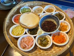 -包整·丝娃娃(一览甲秀楼风景店)