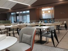 -上海虹桥中心爱琴海亚朵S酒店