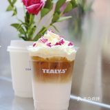 把浪漫装进杯子里☕️广州也有鲜花咖啡啦 