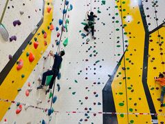 -问山MountQuest攀岩馆