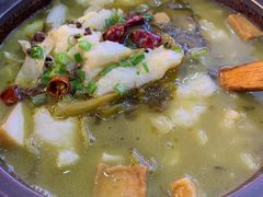 -周鱼小馆石锅酸菜鱼(活力汇店)