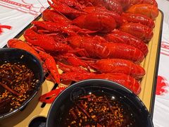 -肥肥虾庄·金牌油焖大虾(杨园滨江时代walk店)