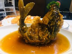 糖醋鲤鱼-闫府私房菜·百年鲁菜(恒隆店)