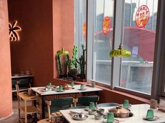 -喃喃椰·糟粕醋·椰子鸡火锅(七堡花园店)
