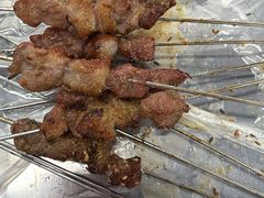 -小山羊功夫串·泰安烧烤·海鲜小炒老地摊店