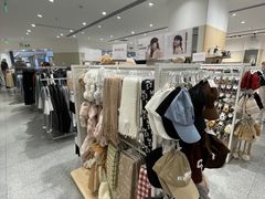 -hotwind热风(中贸广场店)