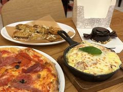 -城市大道红炉披萨烘焙坊