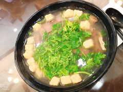 鸭血粉丝汤-冯鑫记南京鸭血粉丝汤(南京南站店)