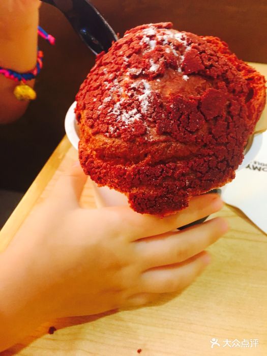 越打星yuetdasing(合生汇店)红丝绒冰淇淋泡芙图片 - 第3张