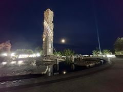 -亚龙湾中心广场