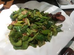 -大宝全猪馆(南京路店)