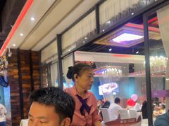 -四海一家自助餐(益田假日广场店)