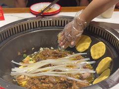 -玺炖·中国铁锅炖(虹桥天街店)