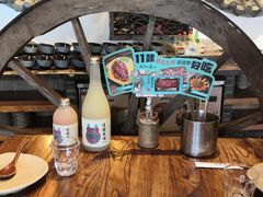 -老牌坊云南鱼豆花火锅(爱建店)