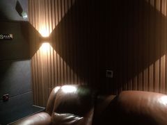 -极光点播影院(天一广场国购店)