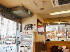 -横浜家系ラーメン 鶯家
