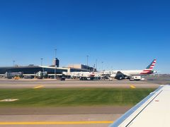 -爱德华·劳伦斯·洛根将军国际机场