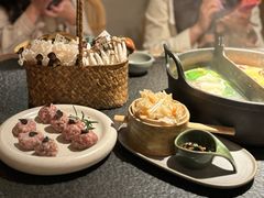 -三出山火锅(南京万象天地店)