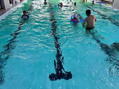 -美瑞斯特健身游泳会所(中南城店)