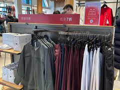 -lululemon(比斯特购物村店)