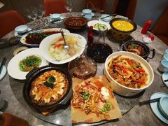 -有红鸡毛店·川菜(建设路店)