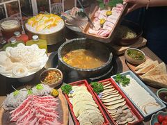 -蘑界·野生菌火锅(深业上城店)