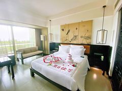 -三亚湾海居铂尔曼度假酒店