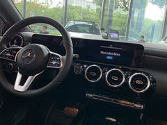 -宁波之星奔驰4S店(海曙店)