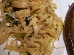 -靠山屯东北农家菜(八龙桥雅苑店)