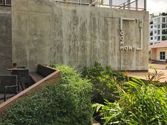 -ROAST coffee & eatery