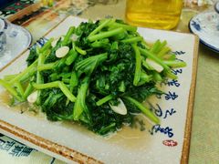 -壹阁胡羊焖饼(特色小吃街店)