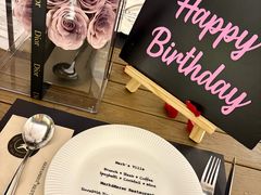 -Mark&Mars Restaurant