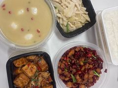 -霄汉牛三鲜湖北砂锅菜(万松园2店)