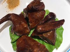 脆皮乳鸽-和记小菜(大宁店)