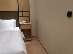 -全季酒店(昆明翠湖云大医院店)