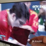 吃红色水果看红色队服夺冠