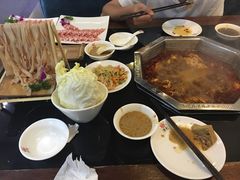 -重庆德庄火锅(体育中心店)