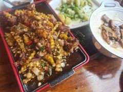 -老鼎万春卤菜(五代传承创始老店)