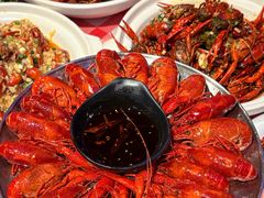 -肥小宝·金牌油焖大虾(襄阳龙虾地标店)