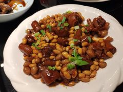 花生黄豆煨猪尾-梁溪河畔·吉府花园(南长街南下塘店)