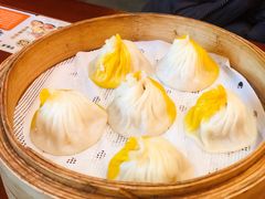 蟹粉鲜肉小笼-寄畅興·百年蟹黄面·万国建筑群(外滩27号店)