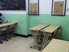 希望小学堂-做了不起的80后